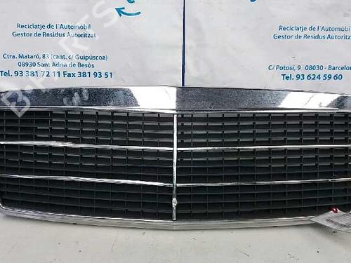 Used Grille Grille MERCEDES-BENZ E-CLASS (W210) [1995-2003] 5206355 5206355