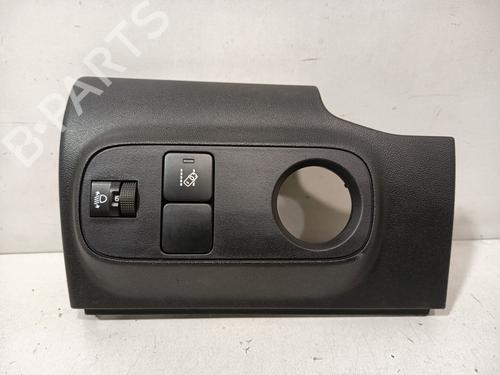 Used Switch Switch CITROËN C3 III (SX) 1.2 VTi 82 (82 hp) 32322508 32322508