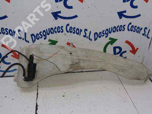 Used Windscreen washer tank RENAULT MEGANE I (BA0/1_) 1.4 e (BA0E, BA0V) (75 hp) 7416760