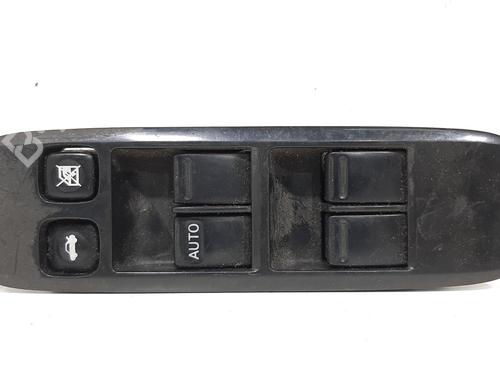 Used Left front window switch Left front window switch NISSAN PRIMERA Hatchback (P12) [2002-2026] 7559703 7559703