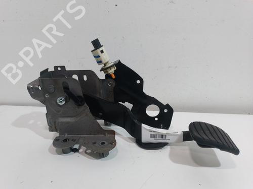 Used Break pedal Break pedal RENAULT MEGANE III Hatchback (BZ0/1_, B3_) [2008-2026] 10169837 10169837