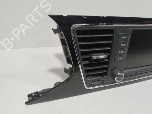 Display monitor SEAT LEON (5F1)  | BP17012012C48