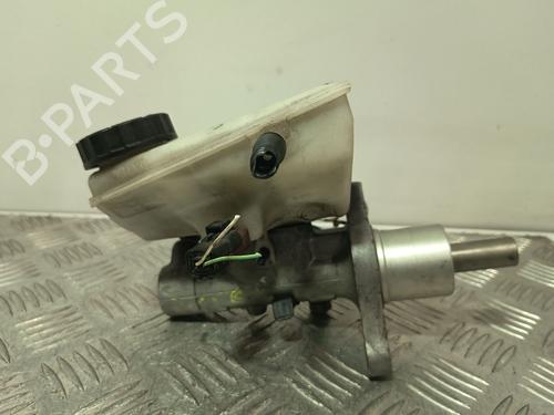 Used Brake master cylinder Brake master cylinder PEUGEOT 806 (221) 2.1 td 12V (109 hp) 36235645 36235645