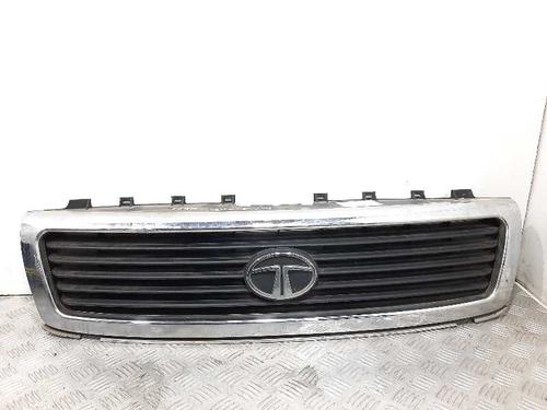 front-grille-tata-safari-42_fd-1998-12258455 main image
