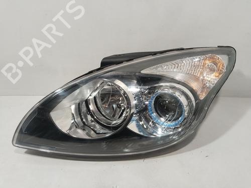 Used Left headlight HYUNDAI i30 (FD) 1.4 (109 hp) 32187038