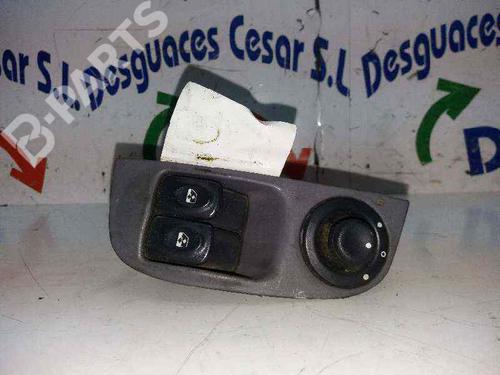 Used Left front window switch RENAULT MEGANE I Coach (DA0/1_) [1996-2003]  5179168
