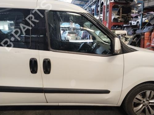 Used Right front door Right front door OPEL COMBO Box Body/MPV (X12) 1.3 CDTI (B05) (90 hp) 34399494 34399494