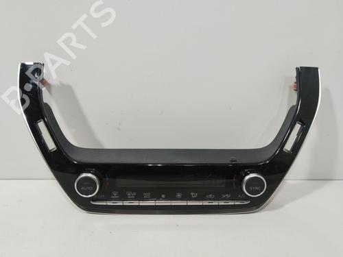 Used Climate control Climate control TOYOTA COROLLA Saloon (_E21_) 1.8 VVTi Hybrid (ZWE211, MZEA12) (98 hp) 28134136 28134136
