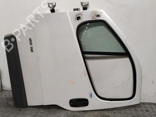 dr-venstre-fortil-nissan-primastar-van-x83-2002-30276721 main image
