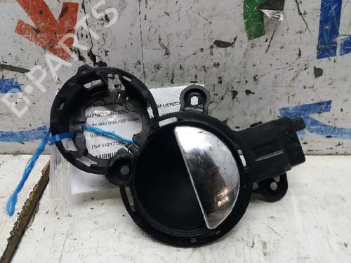 Used Front right interior door handle Front right interior door handle MINI MINI (R50, R53) Cooper (116 hp) 7240151 7240151