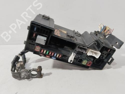 Used Fuse box Fuse box PEUGEOT 107 (PM_, PN_) 1.4 HDi (54 hp) 30728047 30728047