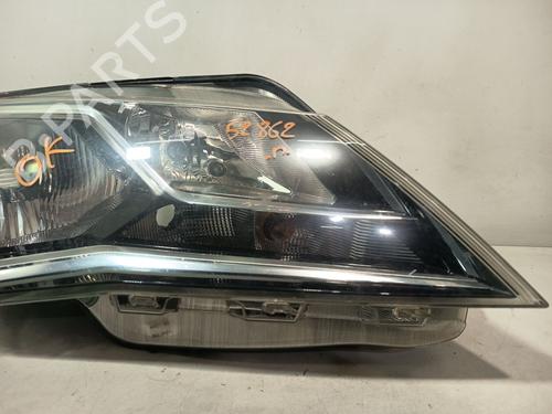 Right headlight SEAT TOLEDO IV (KG3) 1.6 TDI | BP32516909C29