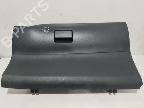 Hanskerom TOYOTA AURIS (_E15_) 1.8 Hybrid (ZWE150_, ZWE150R) (136 hp) 18876006