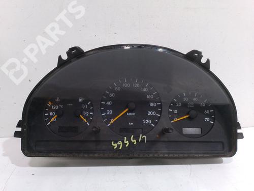 Used Instrument cluster MERCEDES-BENZ M-CLASS (W163) [1998-2005]  10648676