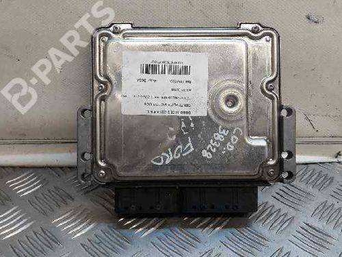 Used Engine control unit (ECU) FORD MONDEO III Saloon (B4Y) [2000-2007]  5205271