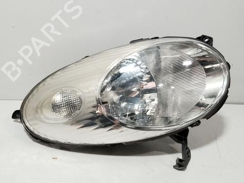 Used Right headlight Right headlight NISSAN MICRA III (K12) 1.2 16V (80 hp) 39410789 39410789