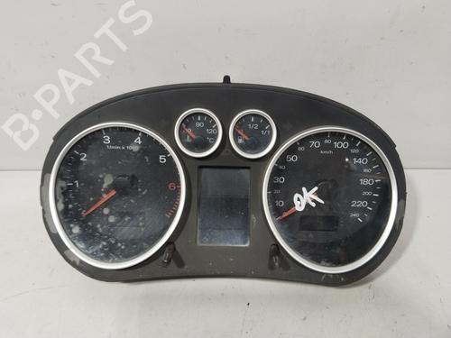 Used Instrument cluster AUDI A2 (8Z0) 1.4 (75 hp) 30173332