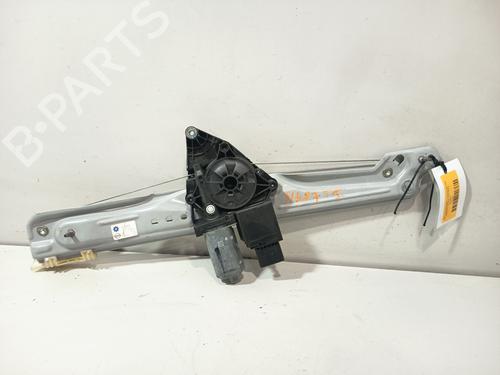 Rudehejsemekanisme venstre bagtil Rudehejsemekanisme venstre bagtil OPEL CROSSLAND X / CROSSLAND (P17, P2QO) 1.6 Turbo D (75) (120 hp) 34521797 34521797