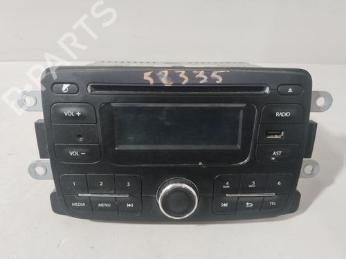 Used Radio AUDI A4 B7 (8EC) 2.0 TDI 16V (140 hp) 31048180