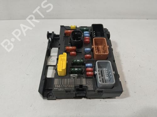 Used Fuse box Fuse box CITROËN C2 (JM_) 1.4 HDi (68 hp) 32520399 32520399