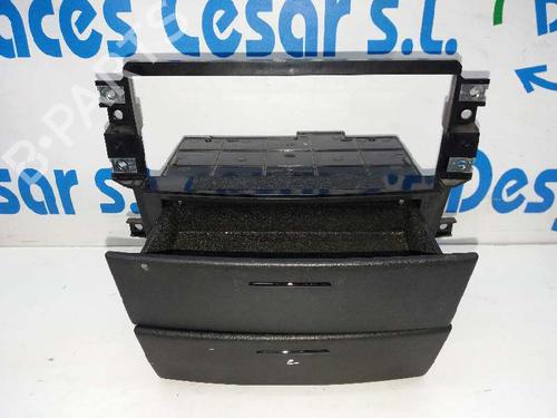 Ashtray KIA SORENTO I (JC) 2.5 CRDi 4WD | BP14066103I30 