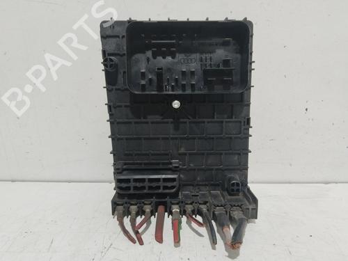 Used Fuse box Fuse box VW PASSAT B6 (3C2) [2005-2011] 18694730 18694730