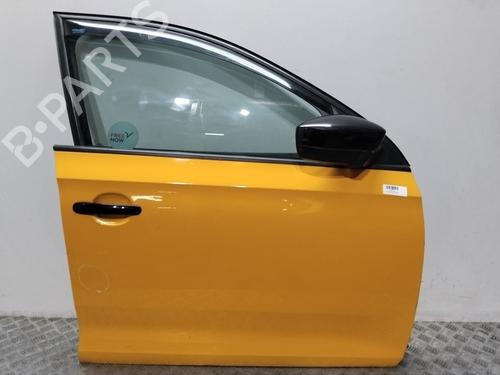 Used Right front door Right front door 17457024 17457024
