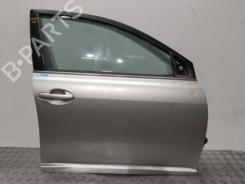 Used Right front door TOYOTA AVENSIS (_T25_) 2.2 D-4D (ADT251_, ADT251R) (150 hp) 31164214