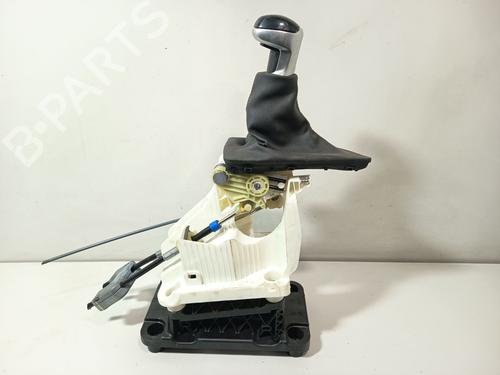 Selector da caixa Selector da caixa PEUGEOT 3008 II SUV (MC_, MR_, MJ_, M4_) 1.5 BlueHDi 130 (131 hp) 35785431 35785431