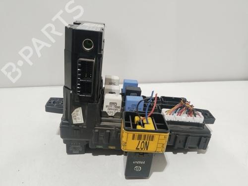 Fuse box HYUNDAI SANTA FÉ I (SM) 2.4 16V | BP26152969E1 