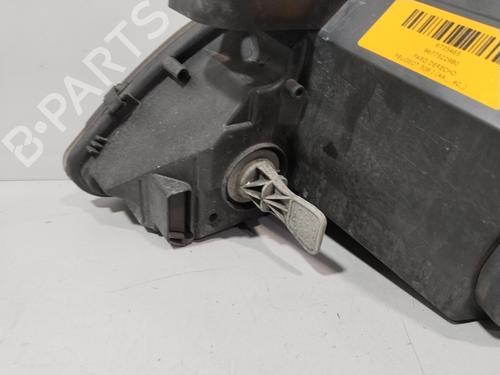 Right headlight PEUGEOT 308 I (4A_, 4C_) 1.6 THP 16V | BP32329201C29