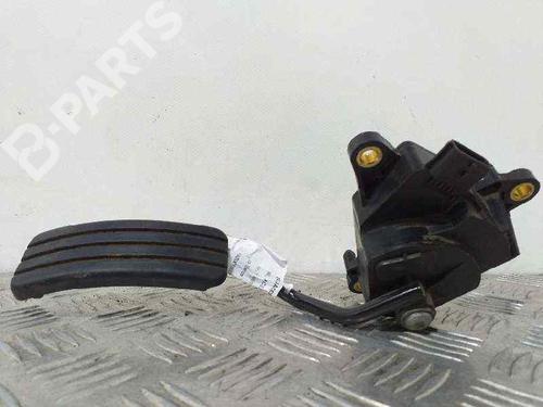 Pedal RENAULT MEGANE II Saloon (LM0/1_) [2003-2024]null 8200153268