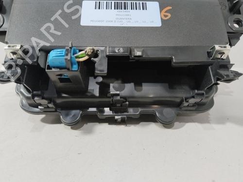 Glove box PEUGEOT 2008 II (UD_, US_, UY_, UJ_, UR_, UC_) 1.2 PureTech 100 (USHNK) | BP30730889C95