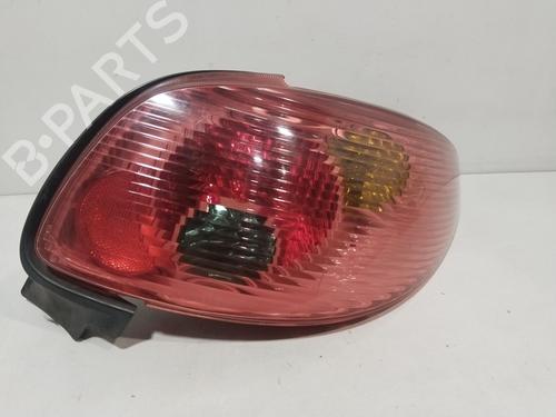 Used Right taillight Right taillight PEUGEOT 206 CC (2D) 1.6 (110 hp) 40101720 40101720