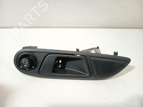 Venstre fortil invendig håndtag Venstre fortil invendig håndtag FORD FIESTA VI Van 1.4 TDCi (68 hp) 36989941 36989941