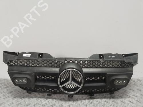 Grill Grill MERCEDES-BENZ SPRINTER 2-t Bus (B901, B902) 213 CDI (902.671, 902.672) (129 hp) 23169027 23169027