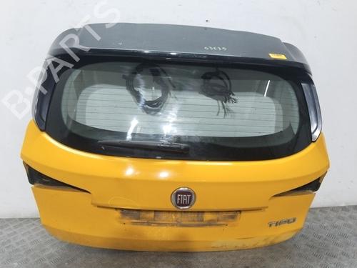 tailgate-fiat-tipo-estate-356_-357_-2016-34445005 main image