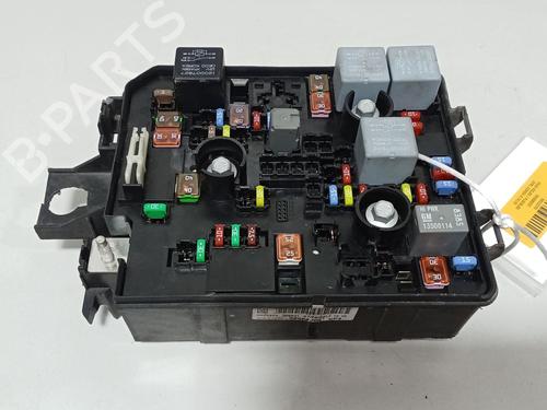 Fuse box OPEL CORSA E (X15) 1.4 (08, 68) | BP38702683E1 - Image 3