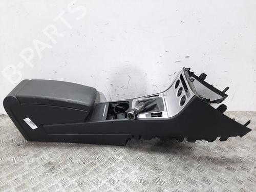 Used Armrest / Center console Armrest / Center console VW PASSAT B6 (3C2) [2005-2011] 16352168 16352168