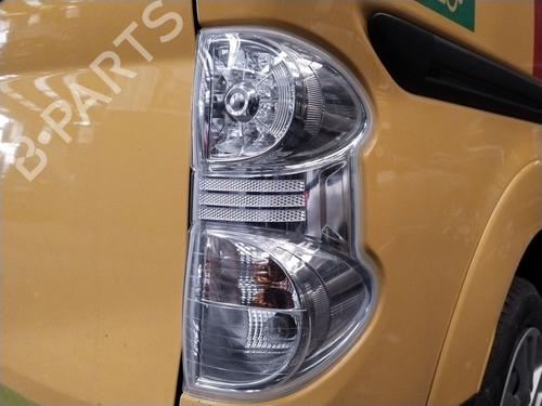 Used Right taillight Right taillight NISSAN NV200 / EVALIA Bus e-NV (ME0M) (109 hp) 35949554 35949554