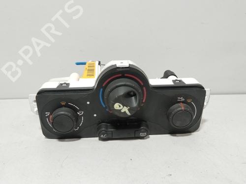 Used Climate control Climate control RENAULT CLIO III Grandtour (KR0/1_) 1.2 16V (KR0P) (101 hp) 40265646 40265646