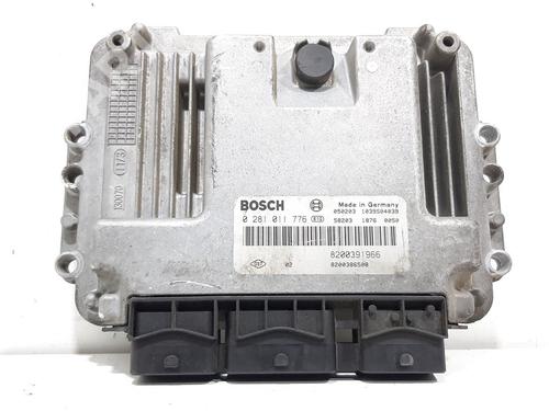 Used Engine control unit (ECU) RENAULT MEGANE II (BM0/1_, CM0/1_) [2001-2012]  8896002