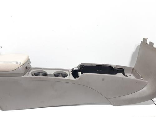 Armrest / Center console VOLVO V50 (545) 1.8 (125 hp) 39994272