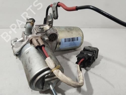 Used Servo brake TOYOTA COROLLA Saloon (_E21_) 1.8 VVTi Hybrid (ZWE211, MZEA12) (98 hp) 30393134