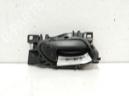 Højre fortil invendig håndtag Højre fortil invendig håndtag CITROËN BERLINGO / BERLINGO FIRST MPV (MF_, GJK_, GFK_) 1.6 HDI 90 (MF9HX) (90 hp) 17643435 17643435