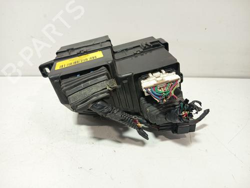 Used Fuse box Fuse box 37641401 37641401