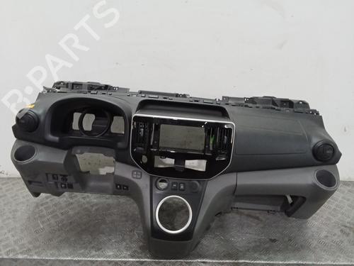Used Dashboard Dashboard 37224725 37224725