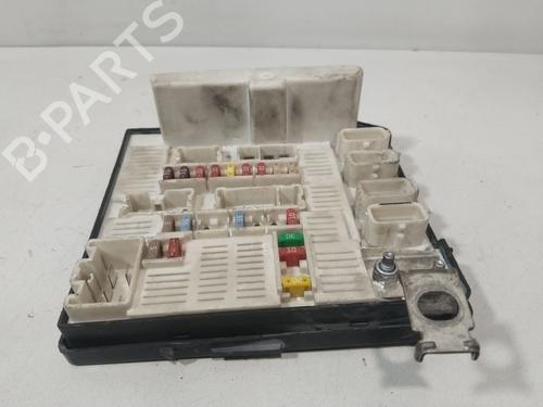 Fuse box RENAULT SCÉNIC II (JM0/1_) 1.9 dCi (JM14) | BP32216773E1