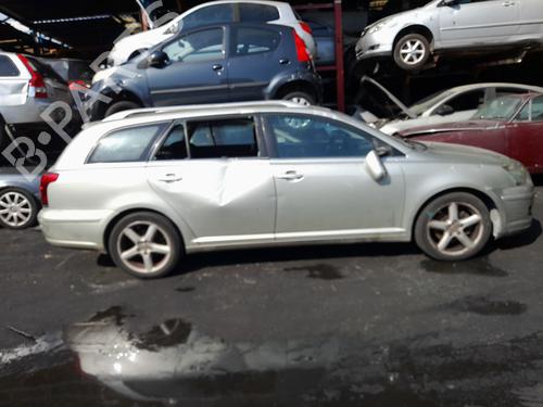 Brugte TOYOTA AVENSIS (_T25_) 2.2 D-4D (ADT251_, ADT251R) 4909170