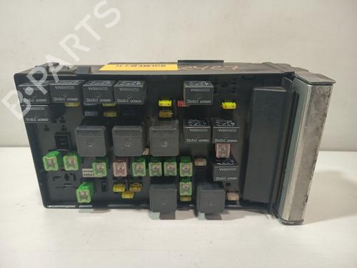 Used Fuse box Fuse box CHRYSLER VOYAGER IV (RG, RS) 2.8 CRD (150 hp) 32753822 32753822